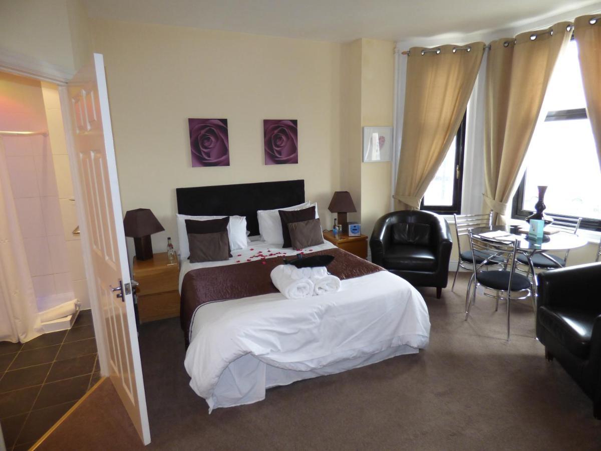The Carlton'S Holiday Suites Бридлингтън Стая снимка