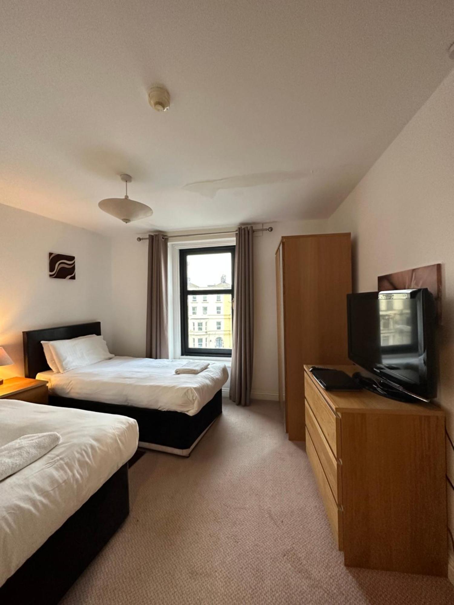 The Carlton'S Holiday Suites Бридлингтън Екстериор снимка