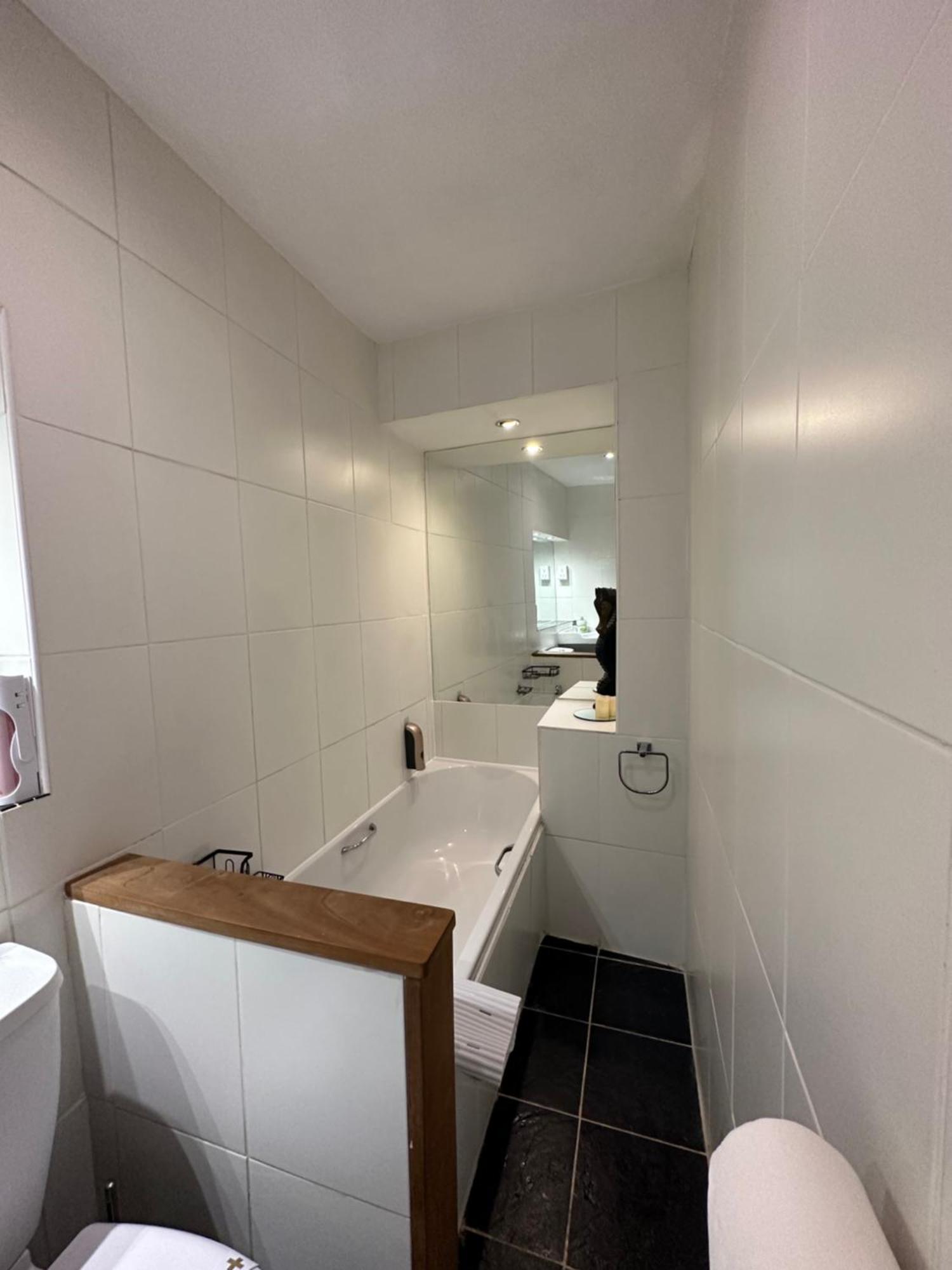 The Carlton'S Holiday Suites Бридлингтън Екстериор снимка