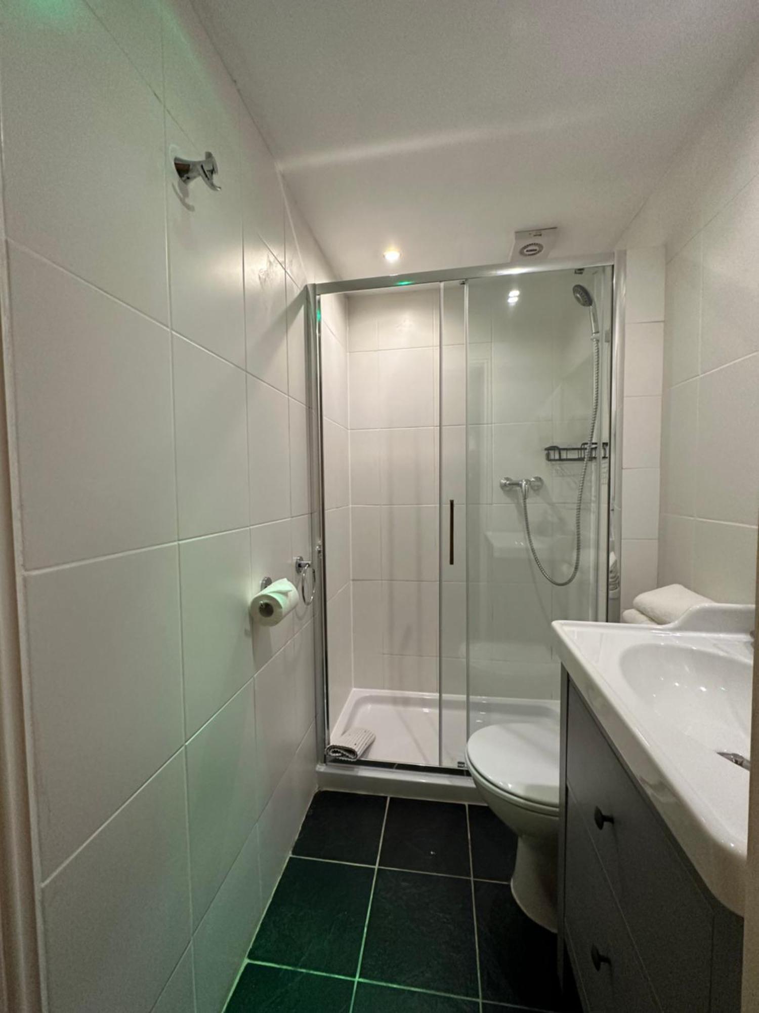 The Carlton'S Holiday Suites Бридлингтън Екстериор снимка