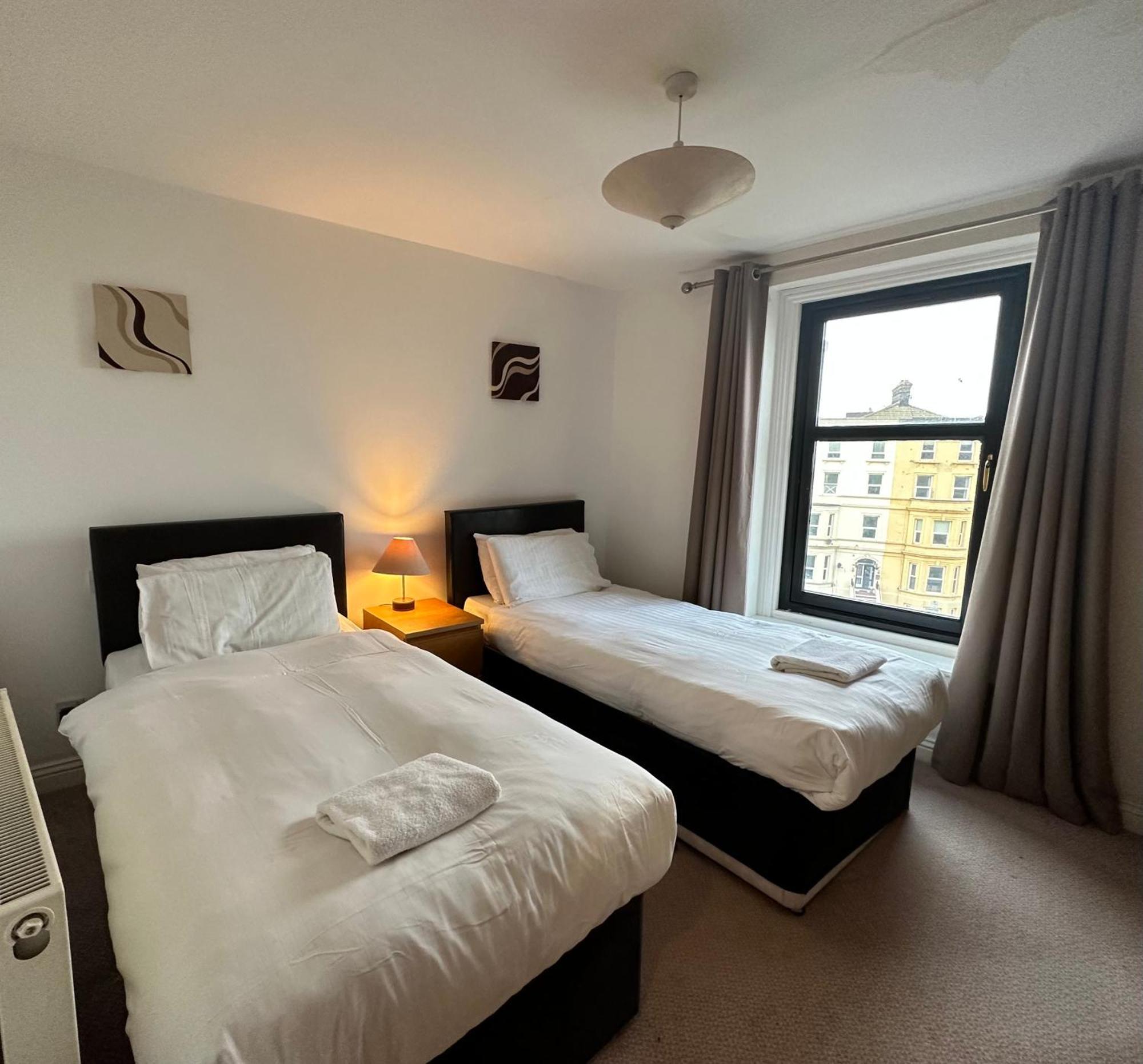 The Carlton'S Holiday Suites Бридлингтън Екстериор снимка