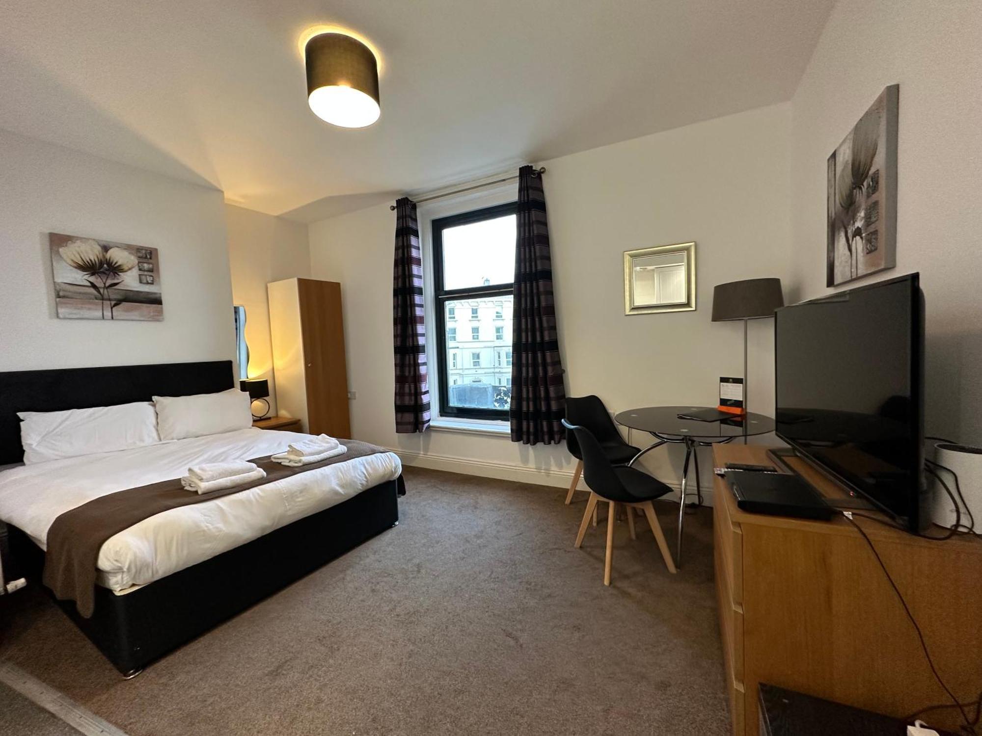 The Carlton'S Holiday Suites Бридлингтън Екстериор снимка