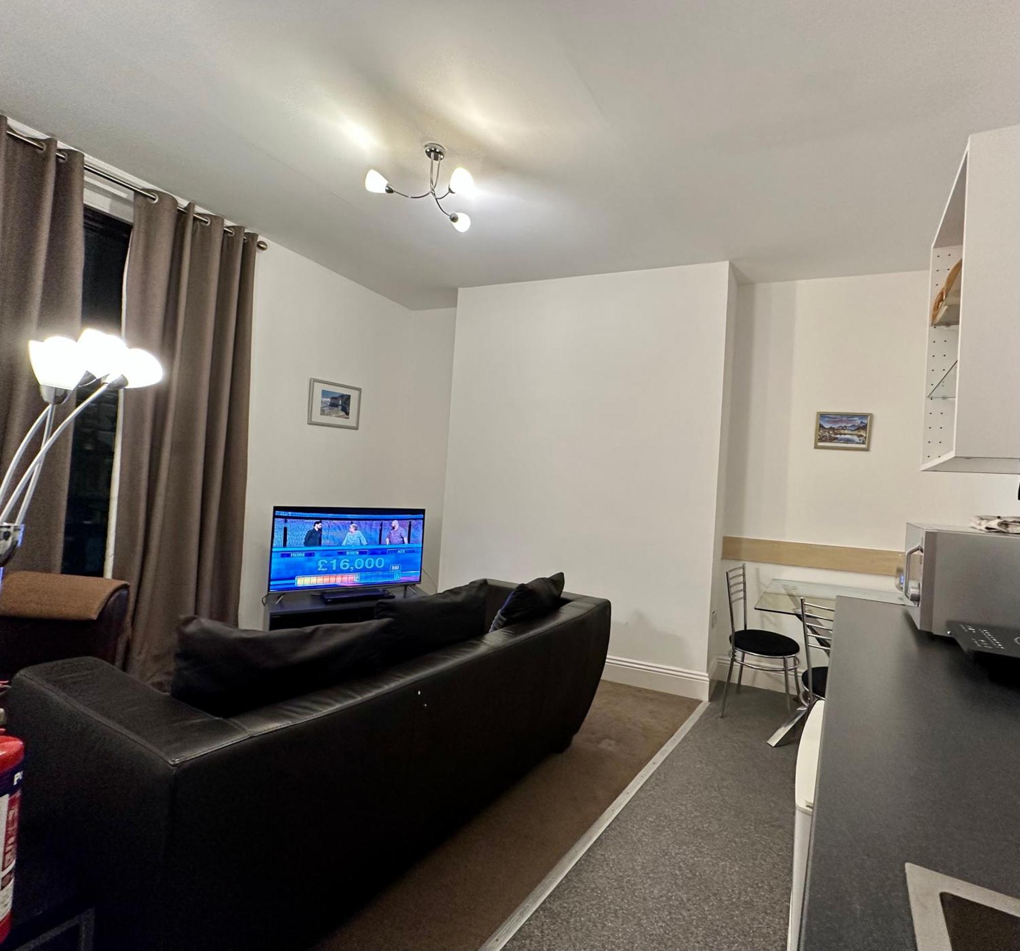 The Carlton'S Holiday Suites Бридлингтън Екстериор снимка